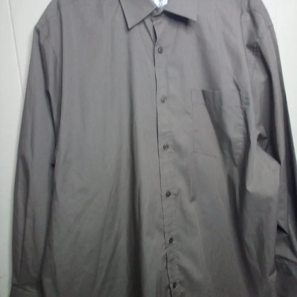 Collusion button up